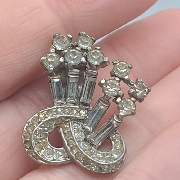 Vintage Trifari‎ Sterling Dress Clip Rhinestone Small Signed